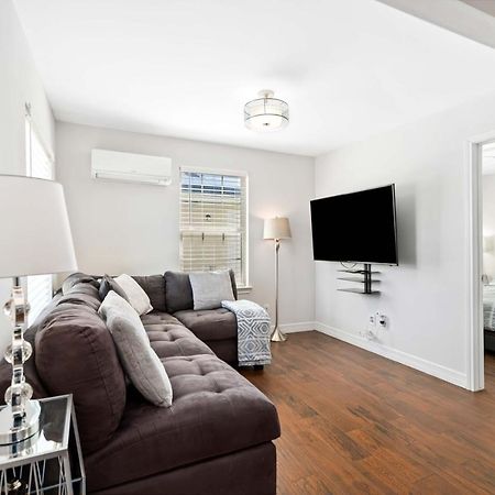 Stunning & Vibrant Apt 7 Min From Tx Med Center Хюстън Екстериор снимка