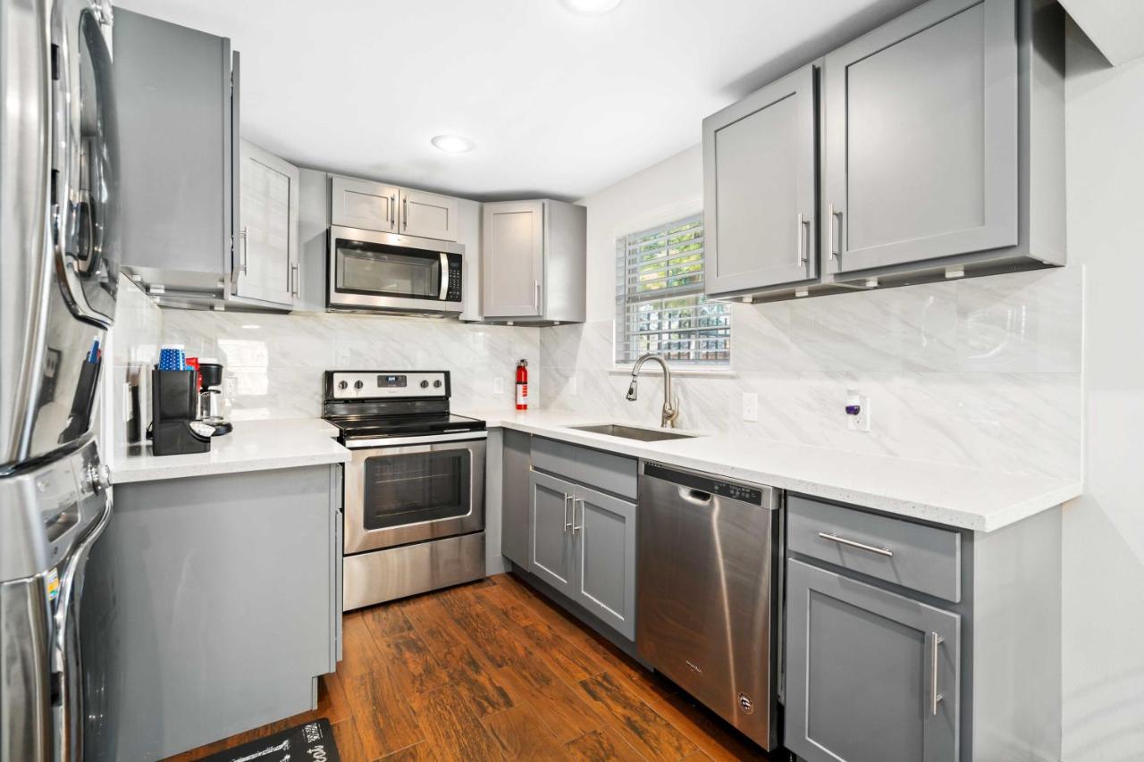 Stunning & Vibrant Apt 7 Min From Tx Med Center Хюстън Екстериор снимка
