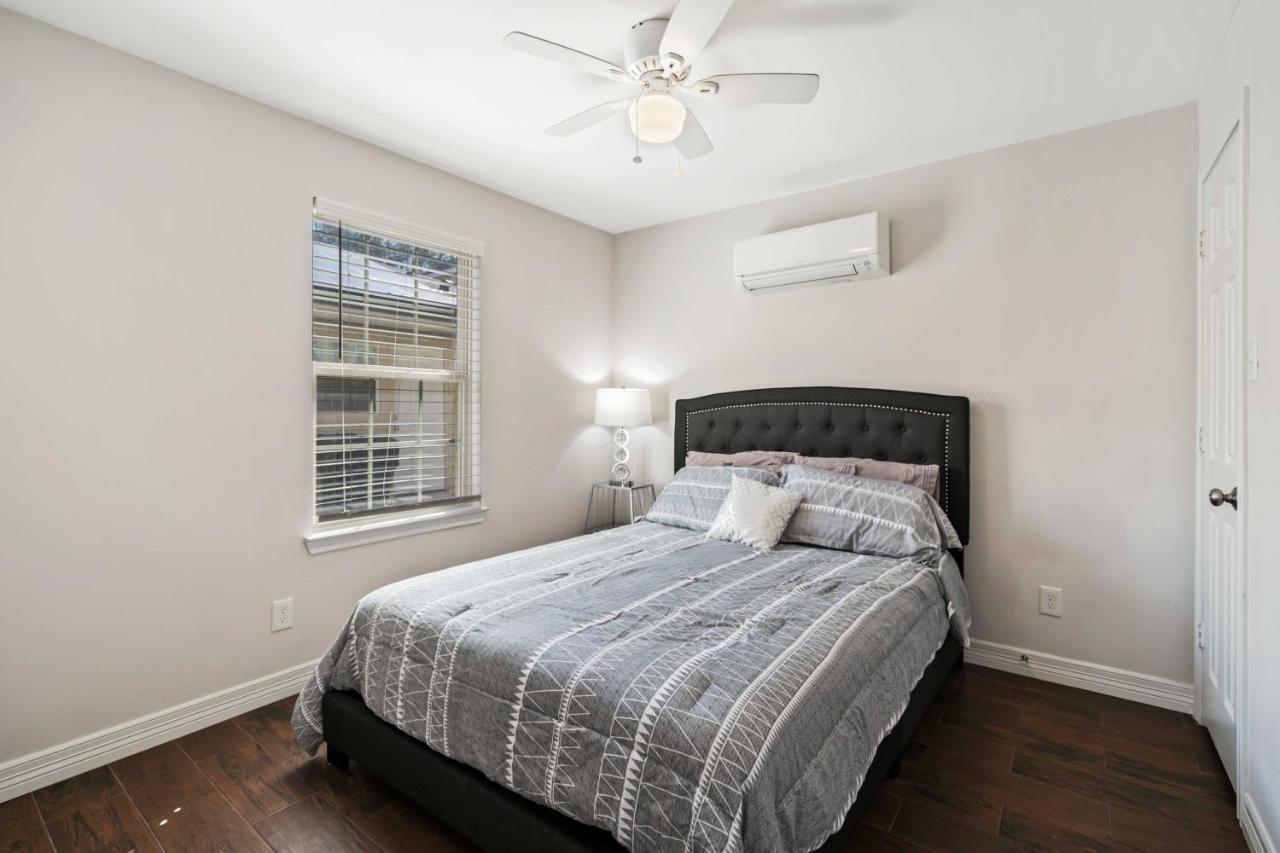 Stunning & Vibrant Apt 7 Min From Tx Med Center Хюстън Екстериор снимка